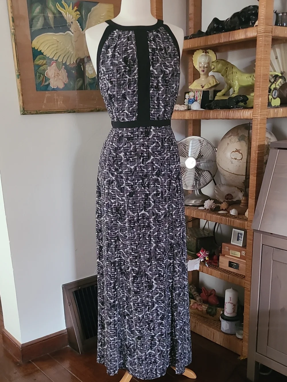 White House Black Market Black & White Graphic Style Halter Maxi Dress Size 14
